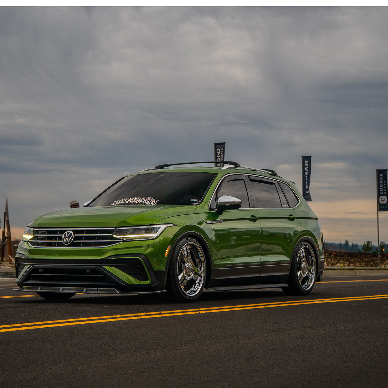 Vehicle application of Metal Paint Mamba Green