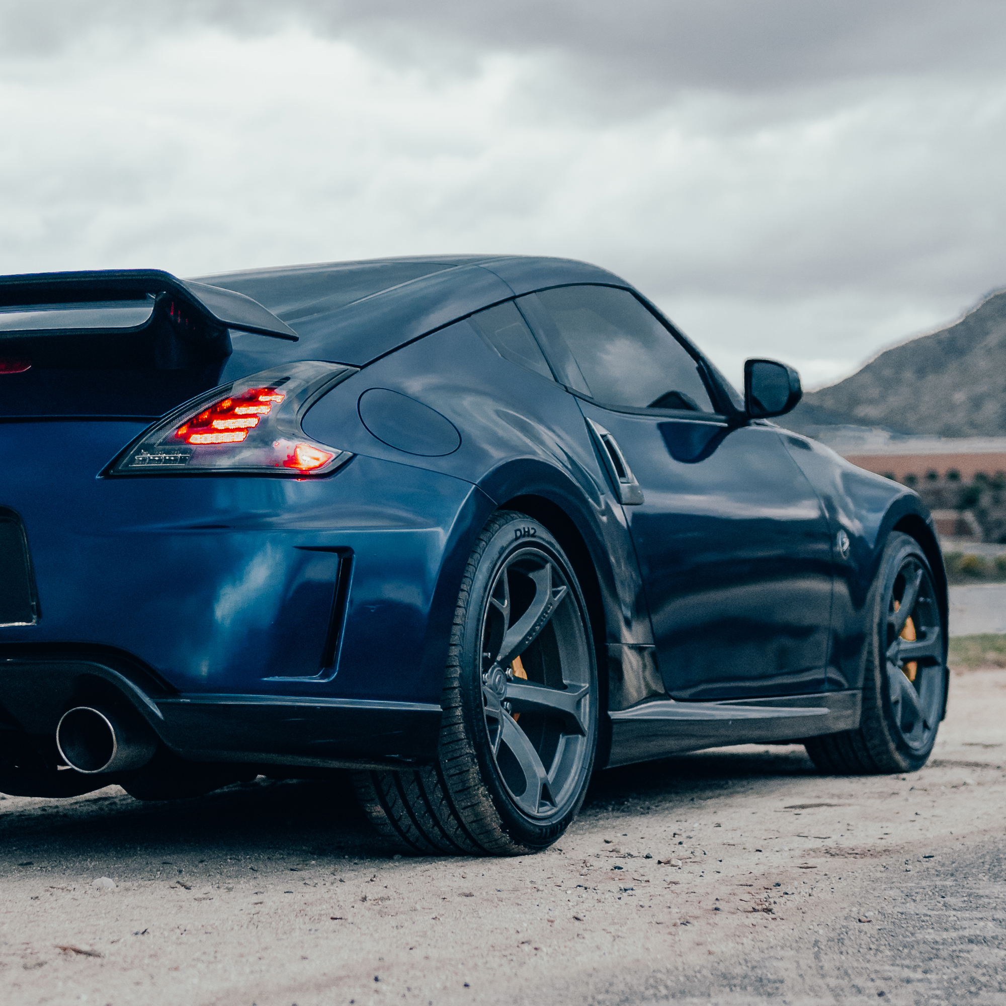 Vehicle application of Metal Paint Tanzanite Blue