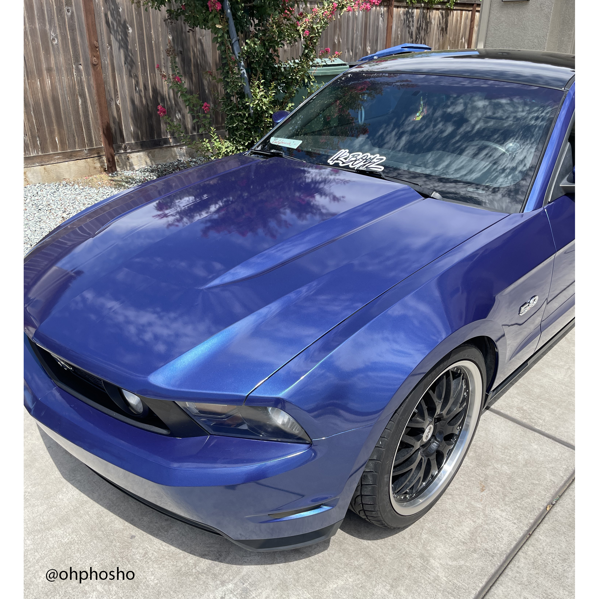 Vehicle application of Metal Paint Tanzanite Blue