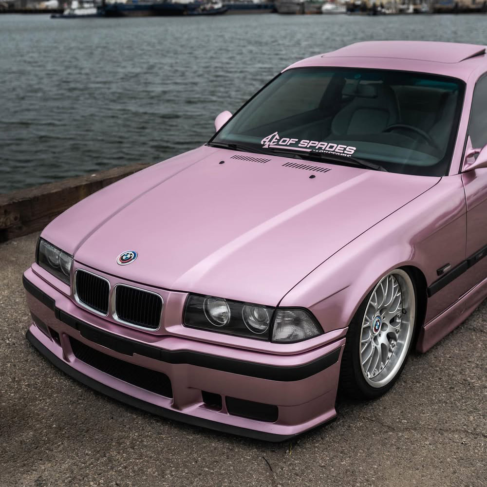 Vehicle application of Metal Paint Passion Pink